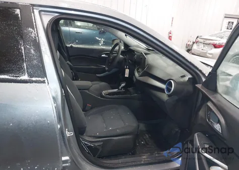 2024 Chevrolet Trax Fwd Sp из США, поврежденный, VIN KL77LFE26RC130151